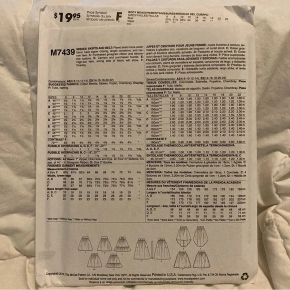 McCall’s Sewing Pattern 7439 - Picture 3 of 3